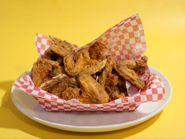 16 Pieces.