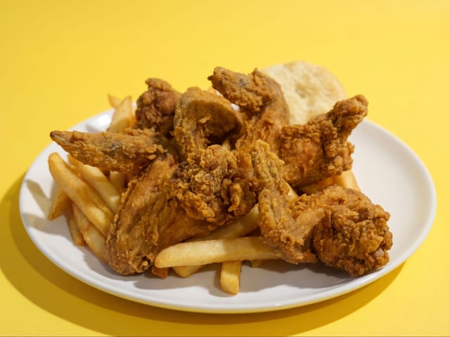 24. 4 Pc Wing Combo.