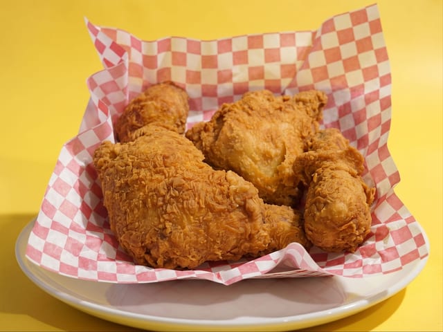 8 Pieces.